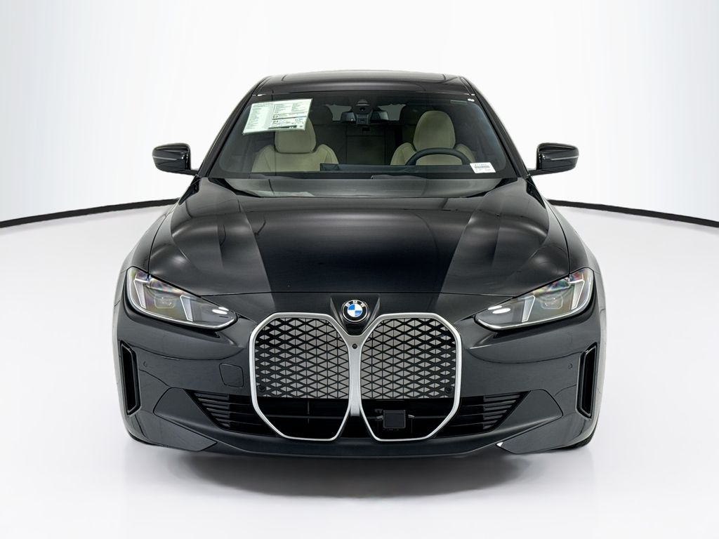 Thumbnail: 2026 BMW i4 - 2