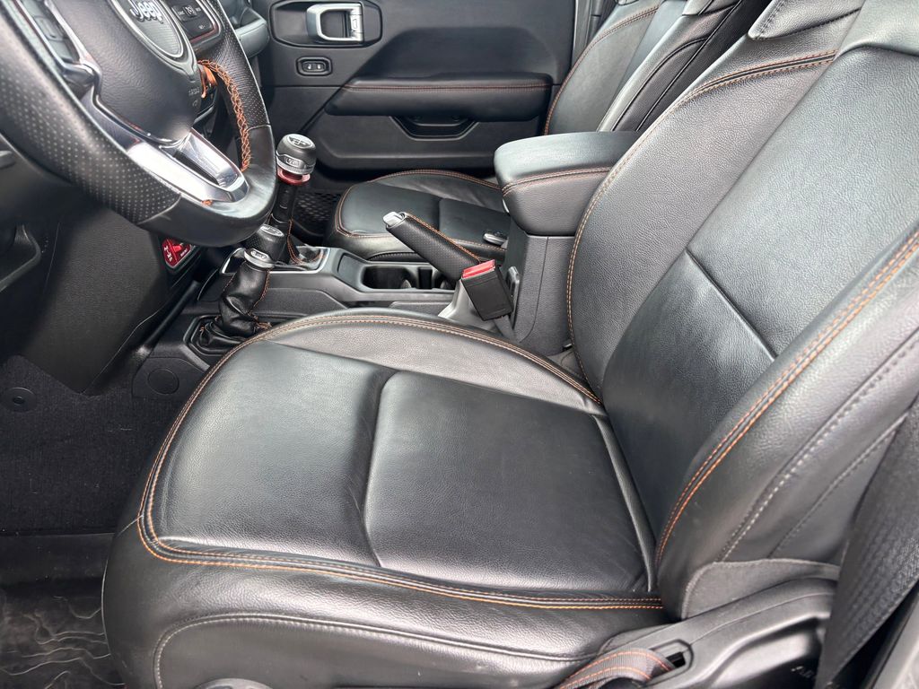 Used Car 2022 Jeep Gladiator  Mojave For Sale Under $40,000 In Austin, Texas