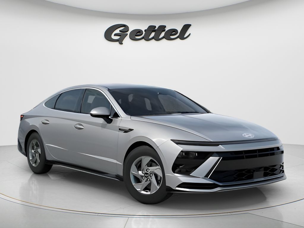 New 2026 Silver Hyundai SE image 3