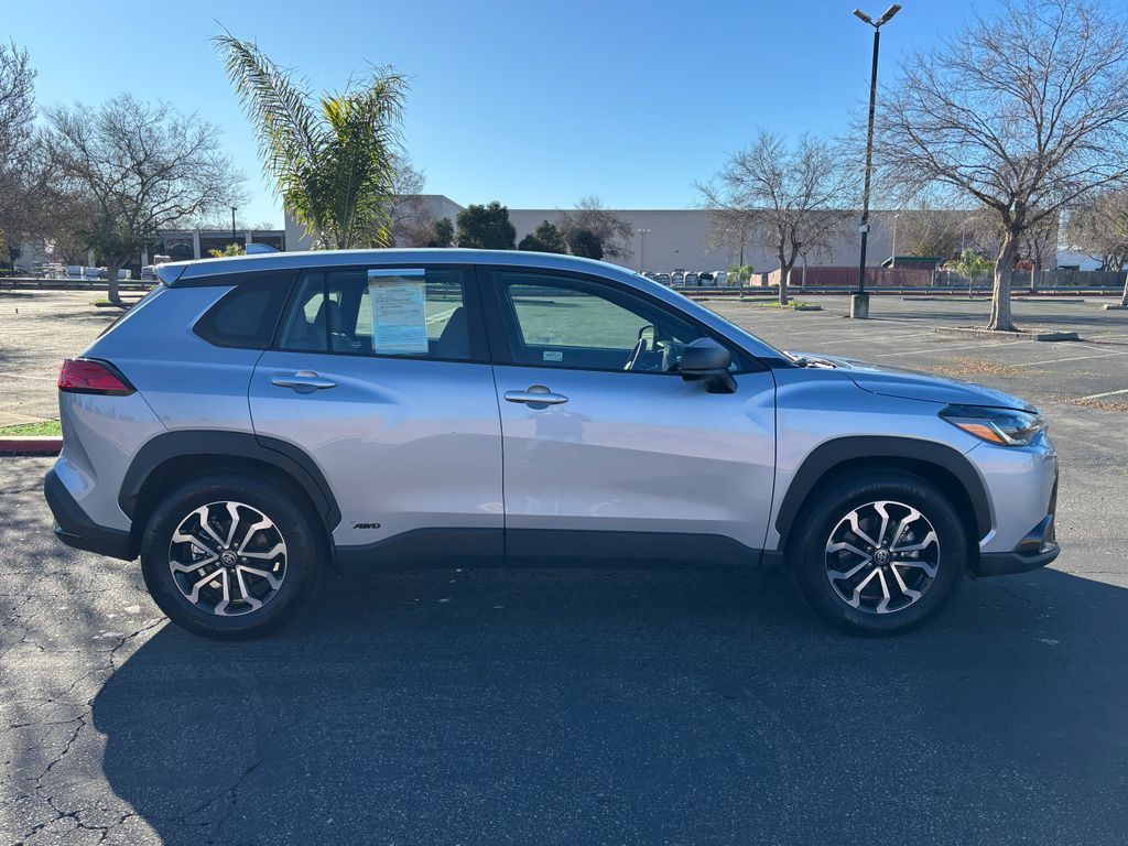 Thumbnail: 2024 Toyota Corolla Cross - 4