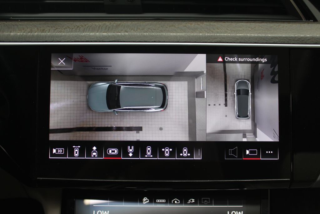 Thumbnail: 2024 Audi Q8 e-tron - 23