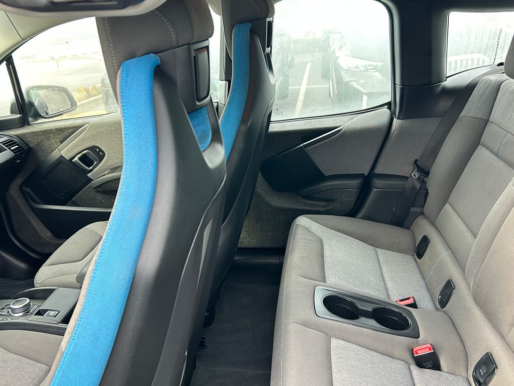 Thumbnail: 2018 BMW i3 - 31