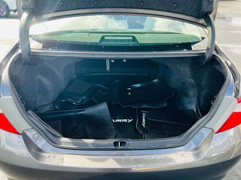 Thumbnail: 2017 Toyota Camry - 31