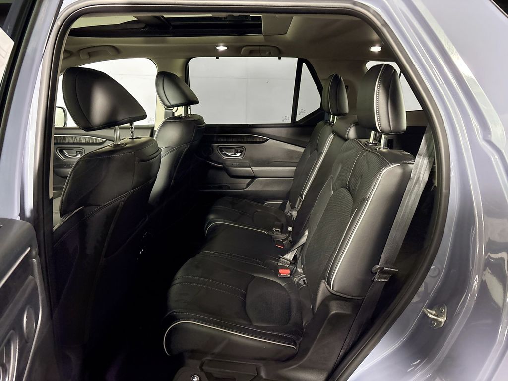 2023 Honda Pilot Elite