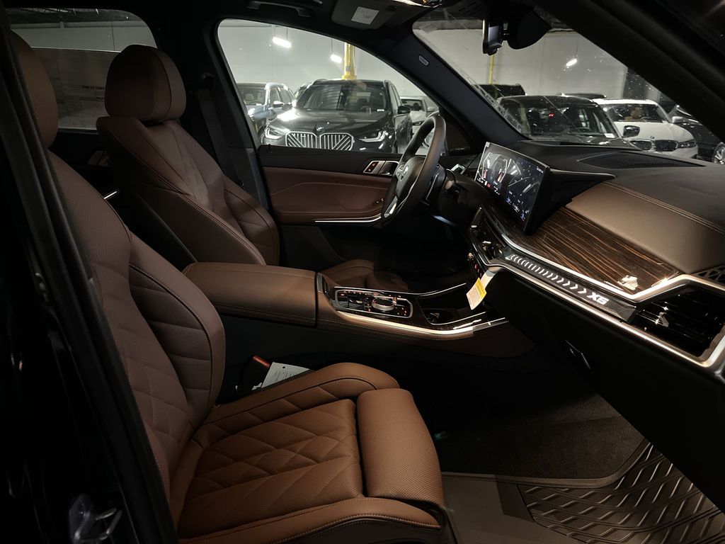Thumbnail: 2026 BMW X5 - 25