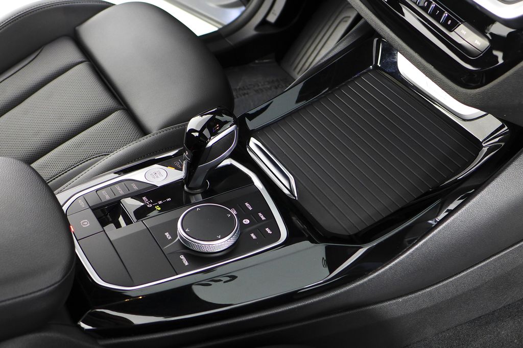 Thumbnail: 2023 BMW X3 - 15