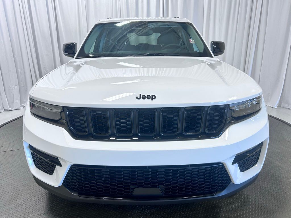 used 2024 Jeep Grand Cherokee car, priced at $36,712