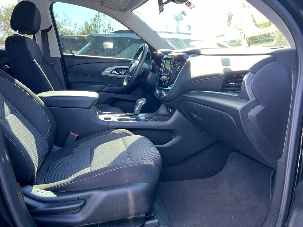 2021 Chevrolet Traverse LT 6