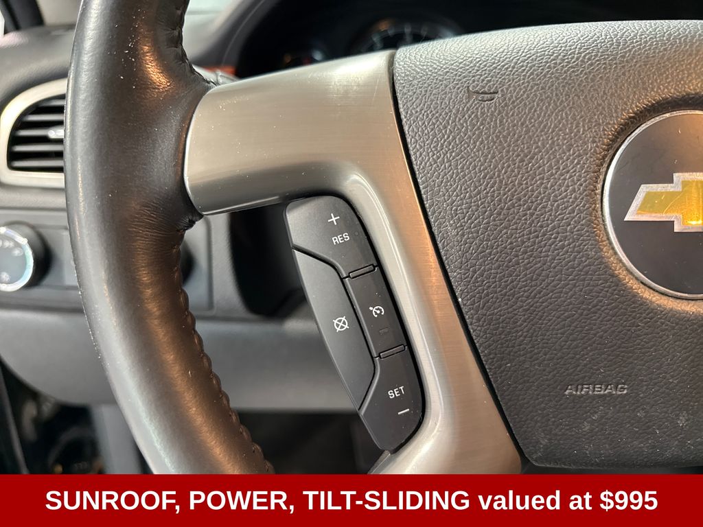 2011 Chevrolet Avalanche 1500 LT - Image 4