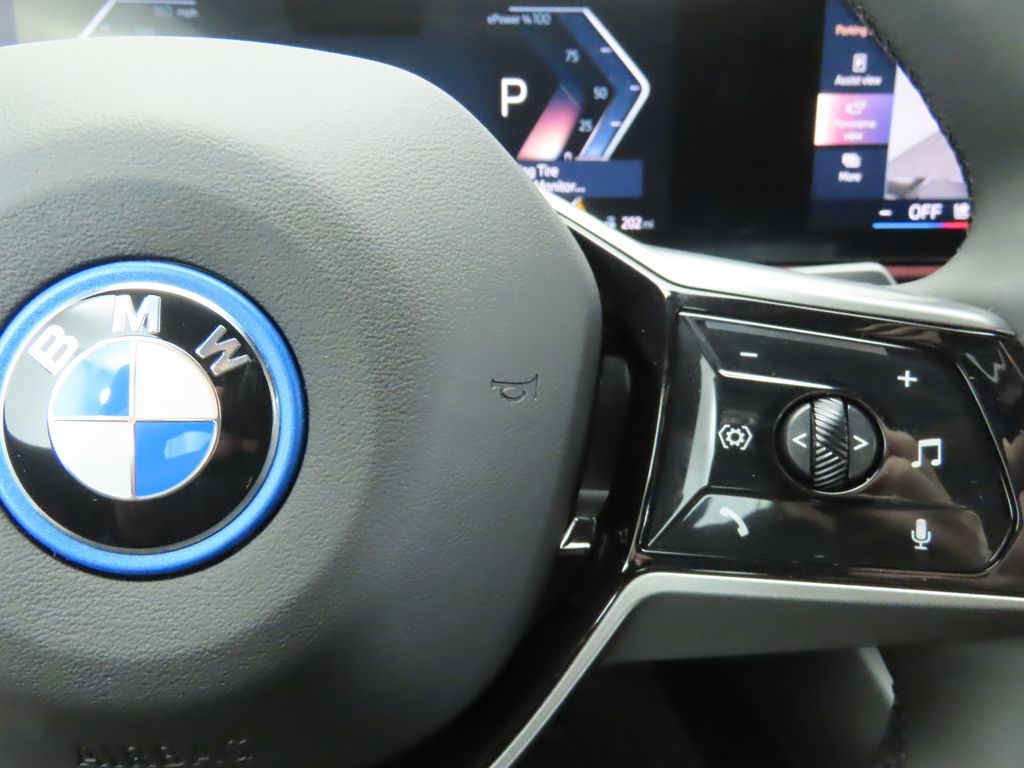 Thumbnail: 2025 BMW i5 - 12