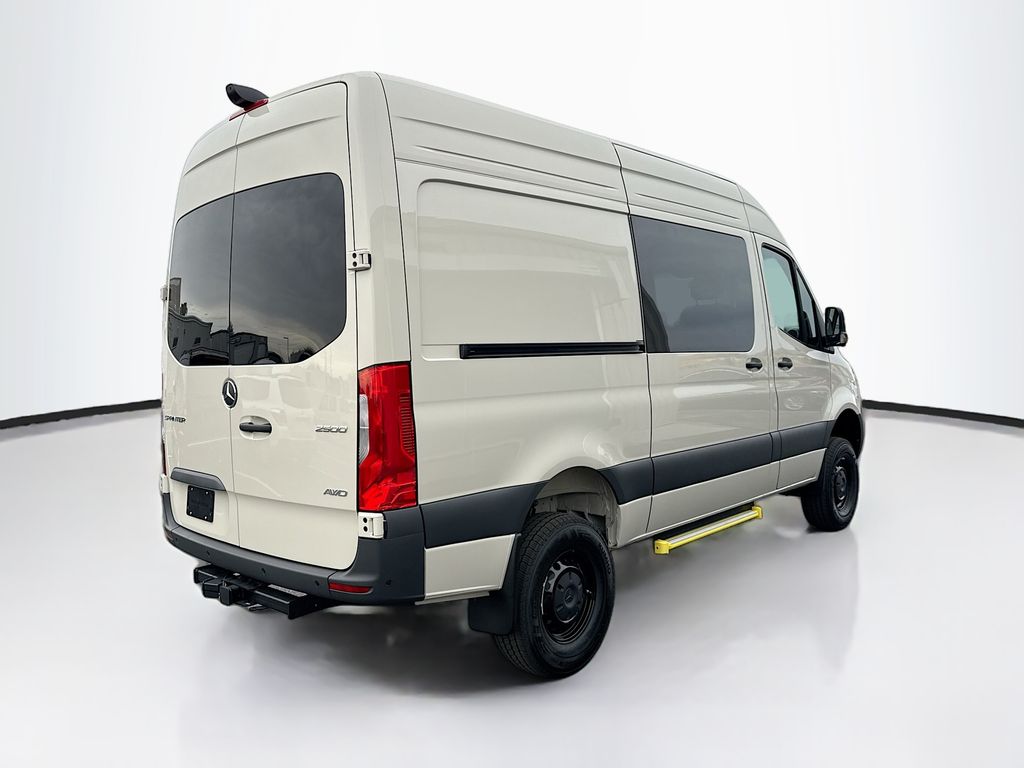 Thumbnail: 2026 Mercedes-Benz Sprinter - 5