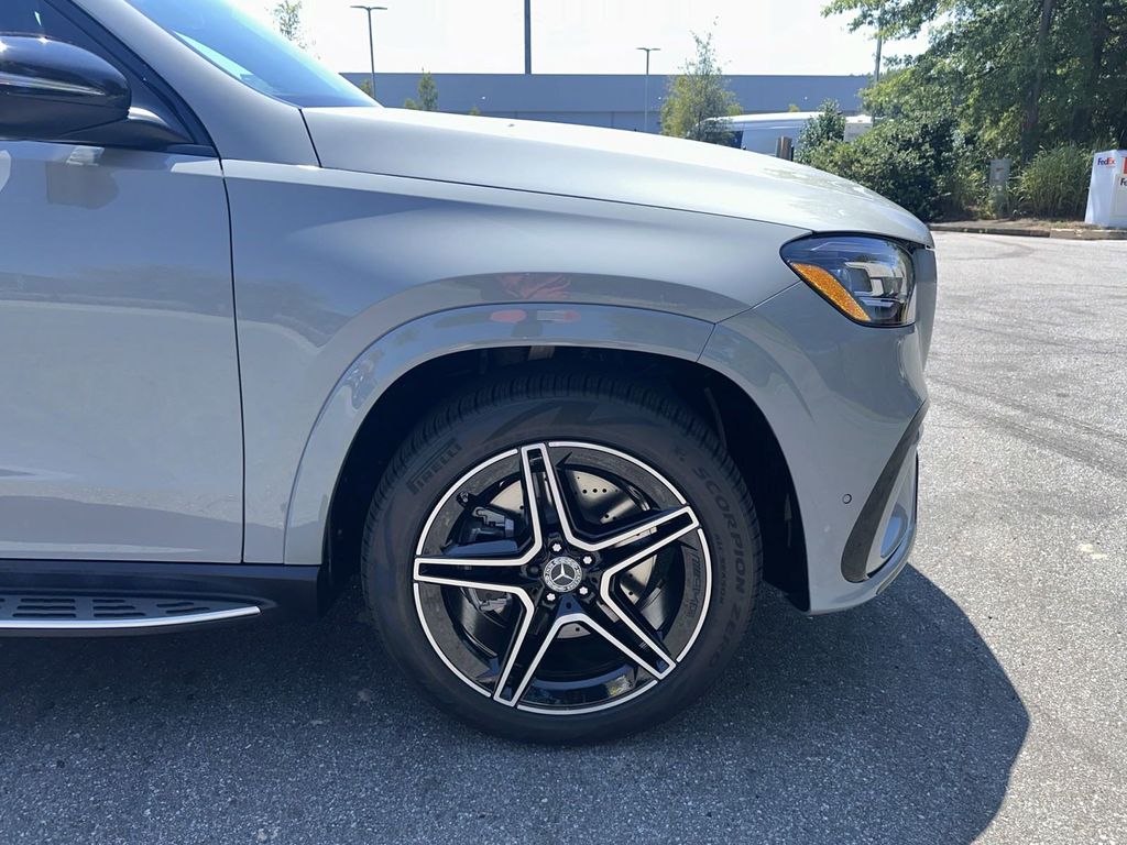 2025 Mercedes-Benz GLS GLS 450 13