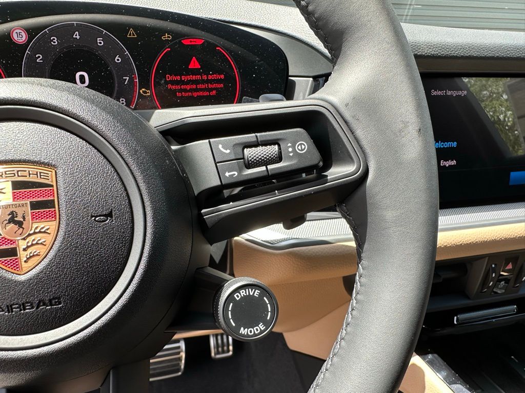 Thumbnail: 2025 Porsche Cayenne - 20