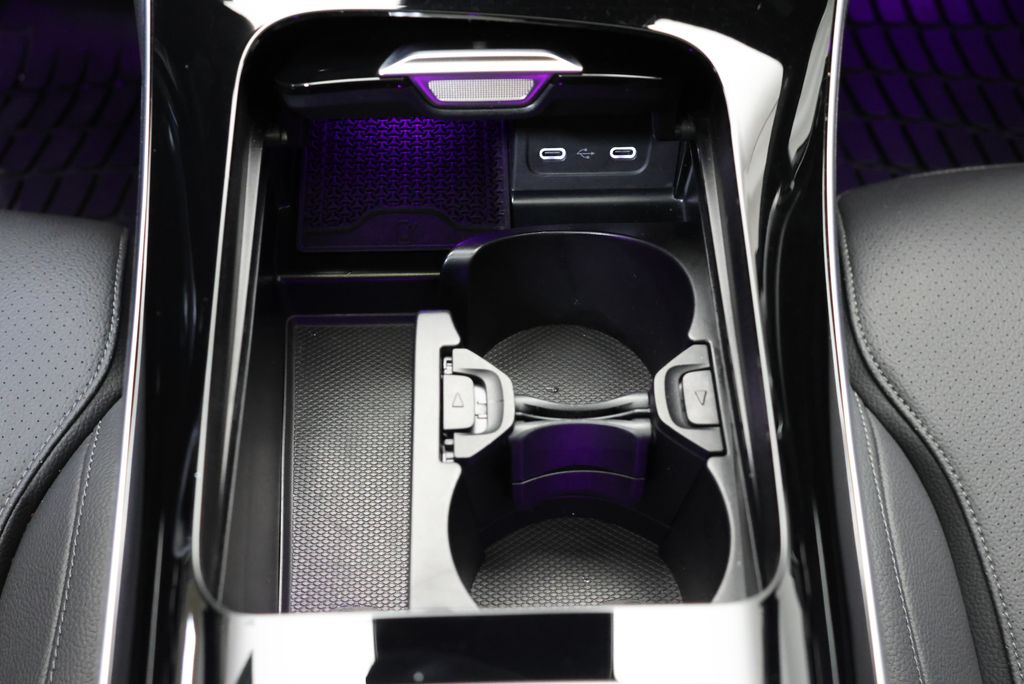 Thumbnail: 2025 Mercedes-Benz C-Class - 28