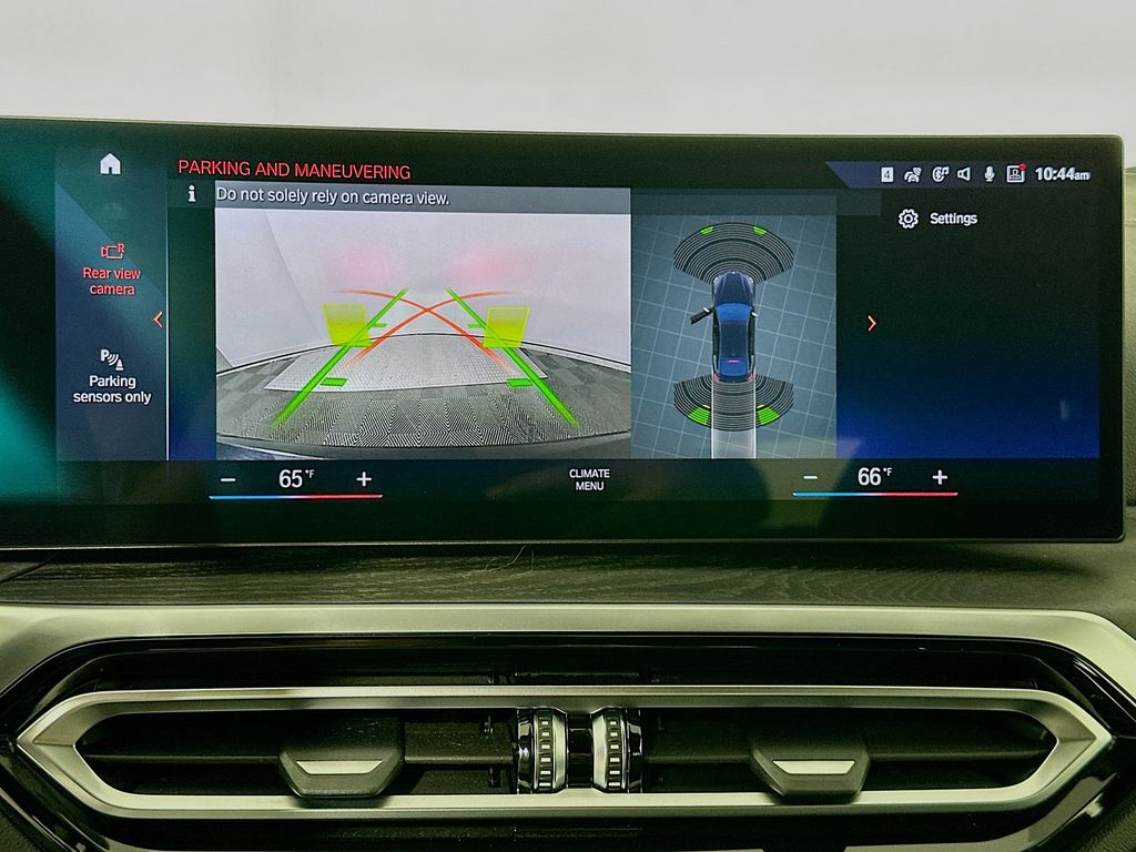 Thumbnail: 2022 BMW i4 - 14