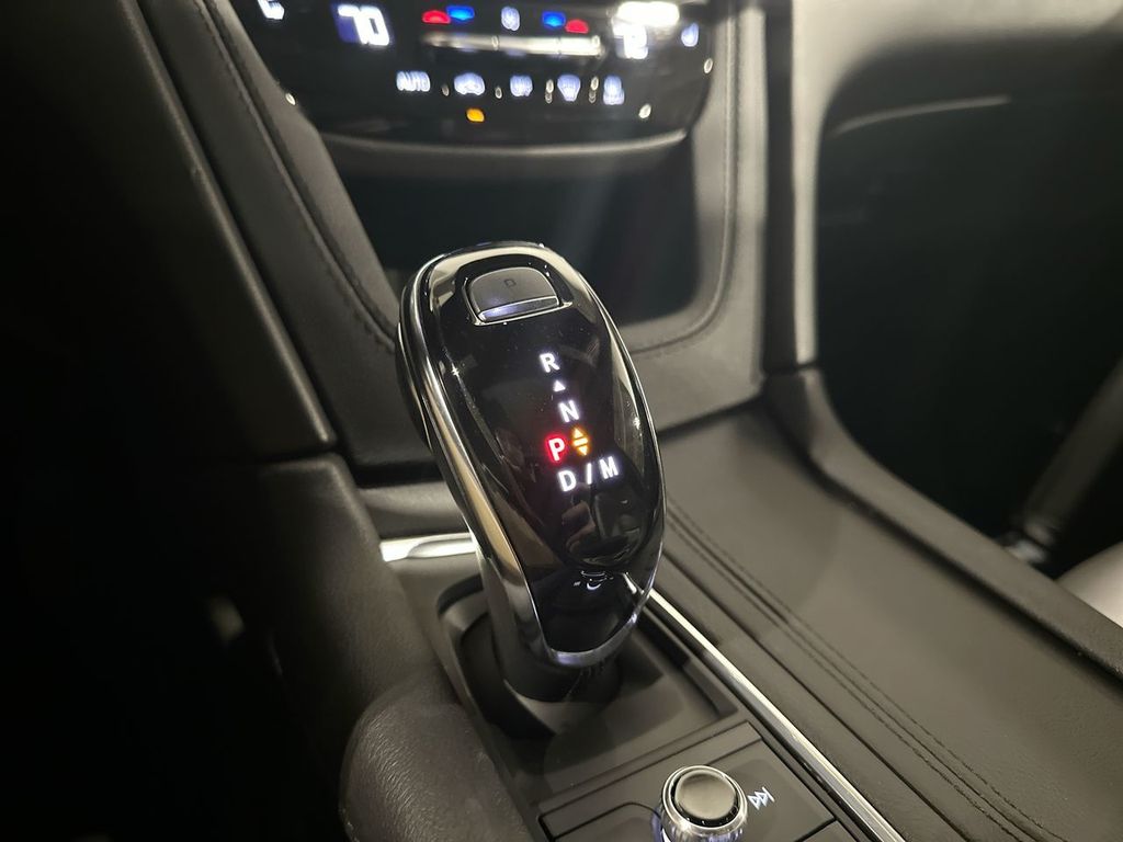 Thumbnail: 2025 Cadillac XT5 - 12