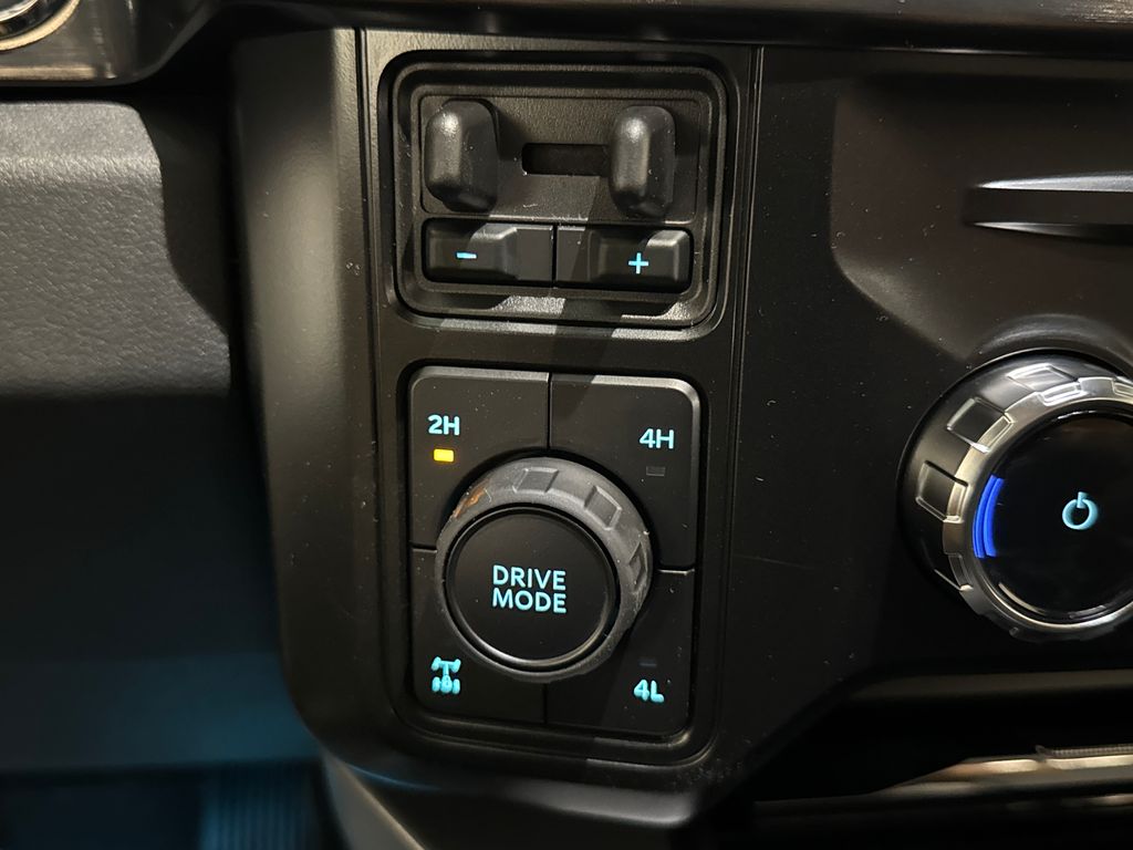 New 2026 Blue Ford Lariat image 26