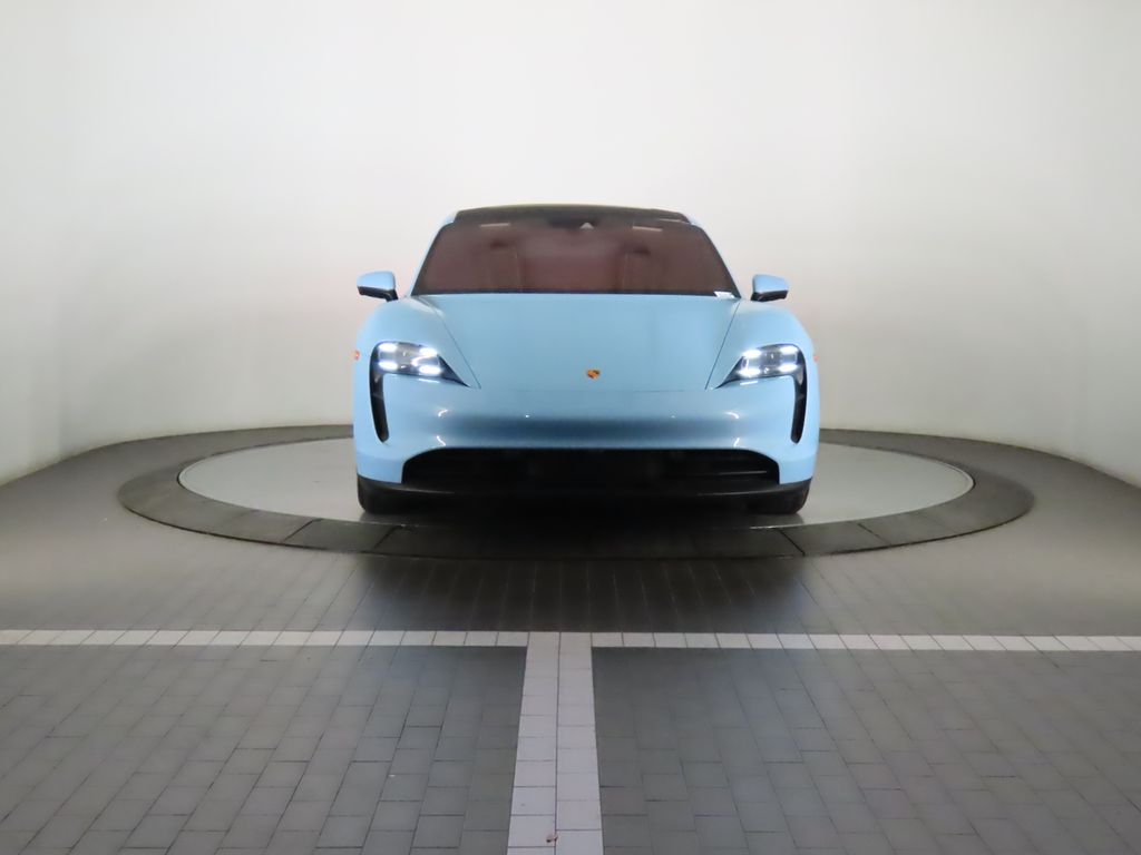 Thumbnail: 2023 Porsche Taycan - 10