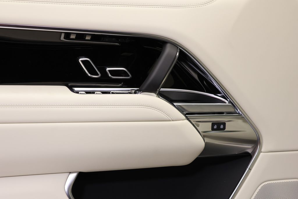Thumbnail: 2026 Land Rover Range Rover - 25