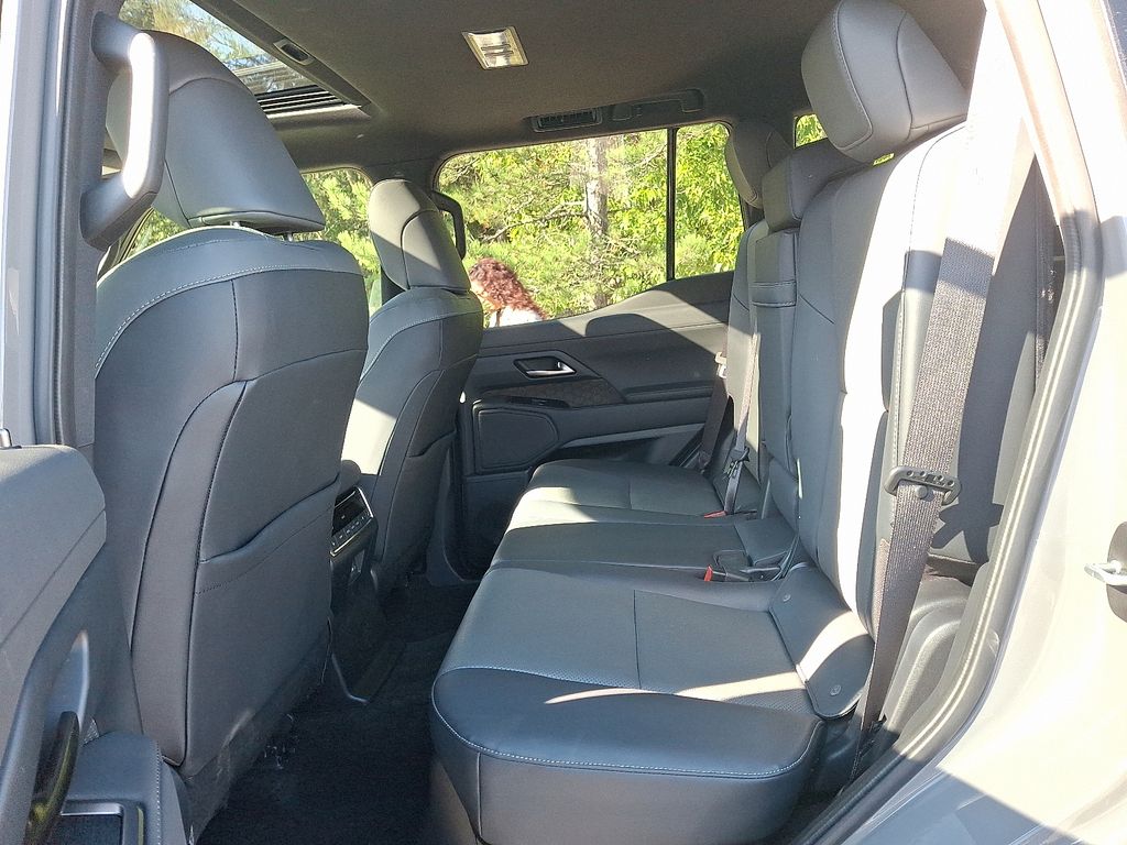 Thumbnail: 2024 Lexus GX - 10