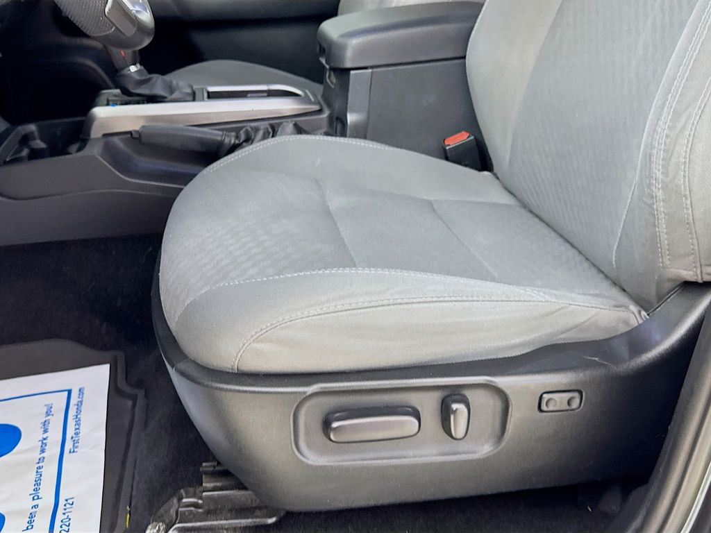 Used Car 2022 Toyota Tacoma  Sr5 For Sale Under $30,000 In Austin, Texas