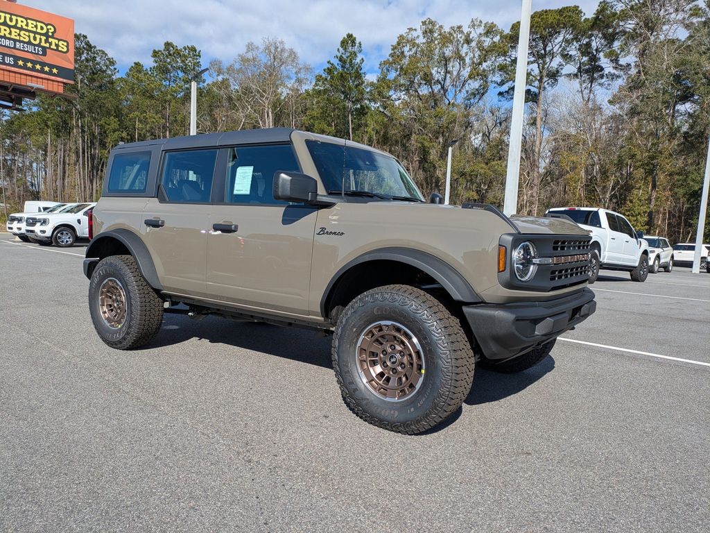 2025 Ford Bronco 