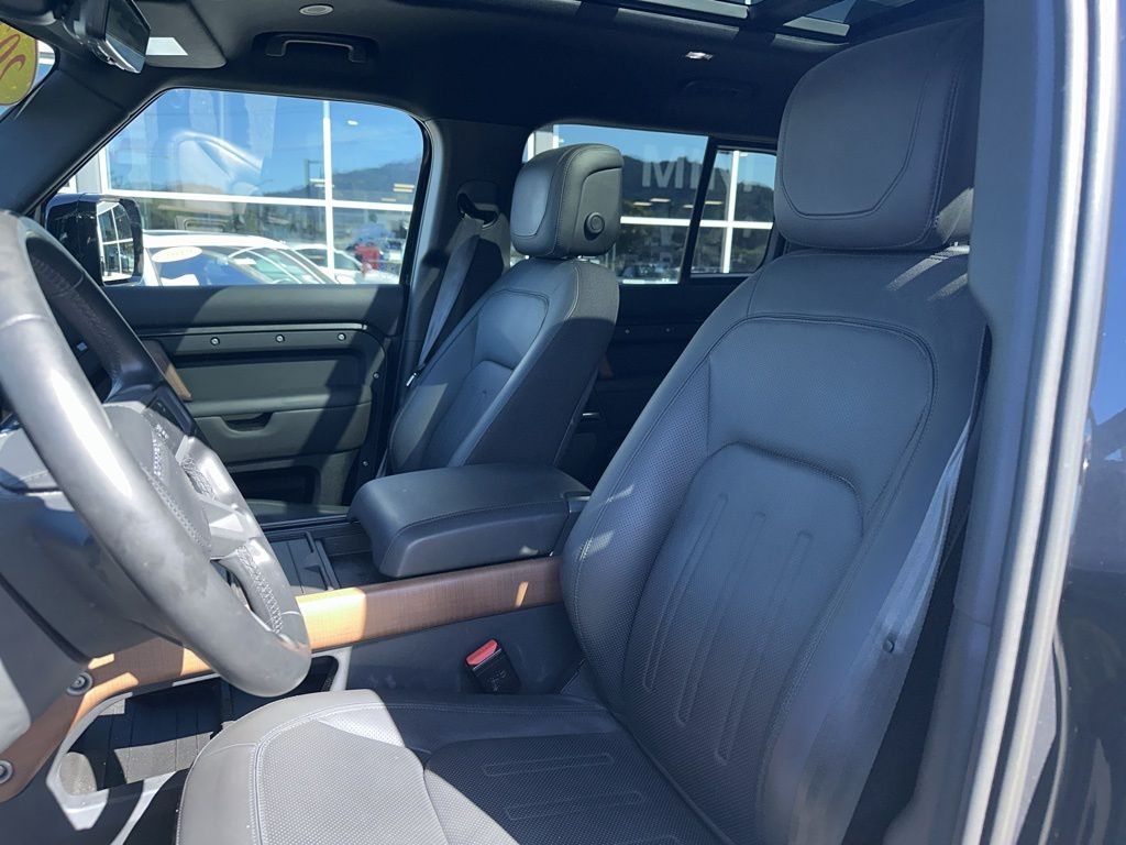 Thumbnail: 2023 Land Rover Defender - 13