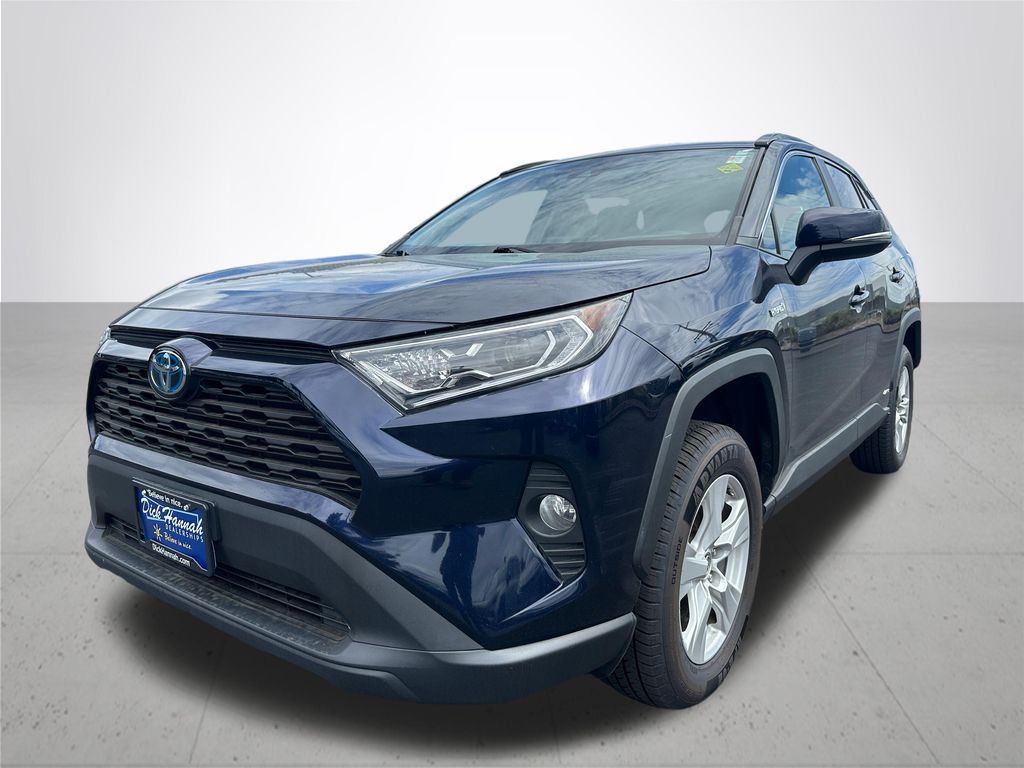 2020 Toyota RAV4 Hybrid XLE