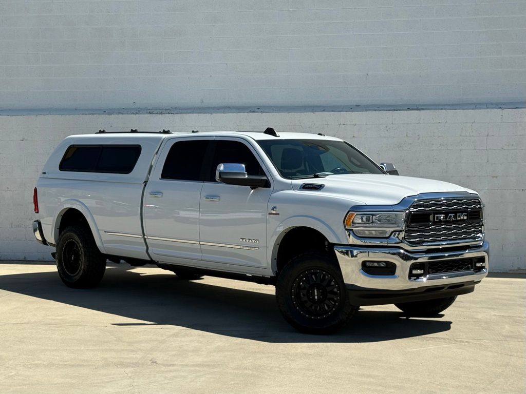 2022 RAM 3500 Limited Crew Cab LB 4WD
