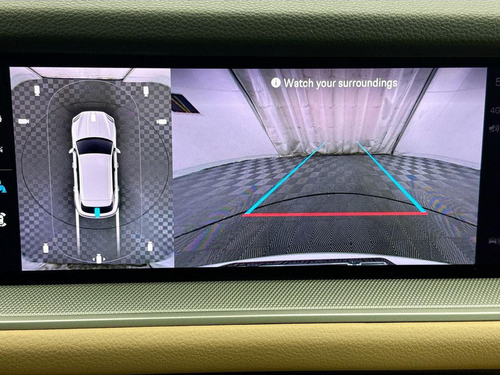 Thumbnail: 2026 Porsche Cayenne - 18