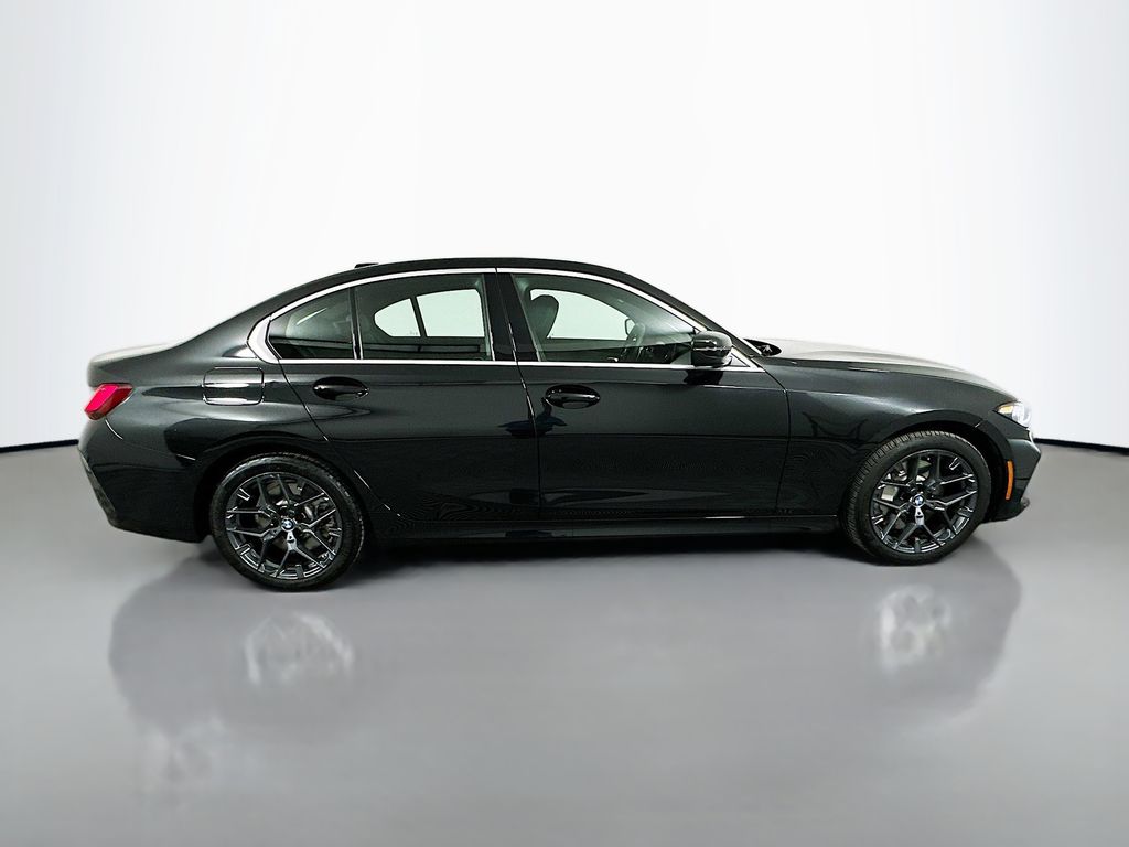Thumbnail: 2025 BMW 3 Series - 4