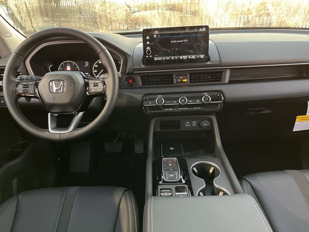 Thumbnail: 2025 Honda Pilot - 9