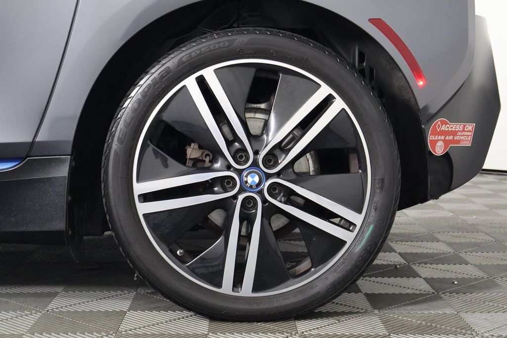 Thumbnail: 2017 BMW i3 - 16