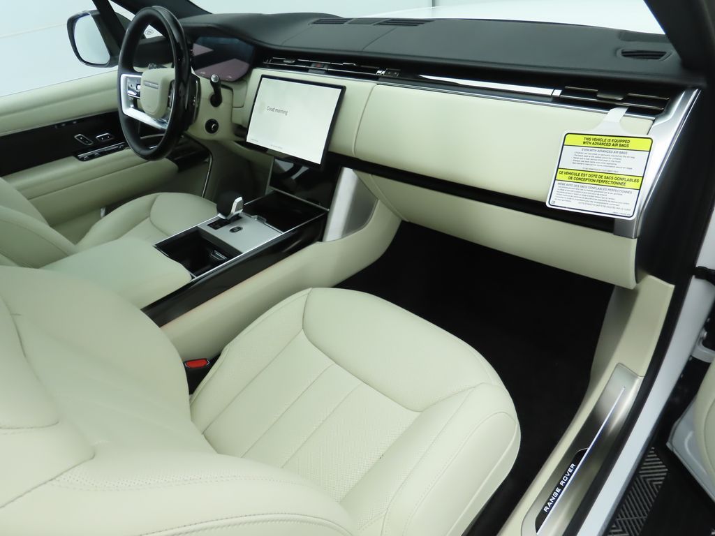 Thumbnail: 2025 Land Rover Range Rover - 19