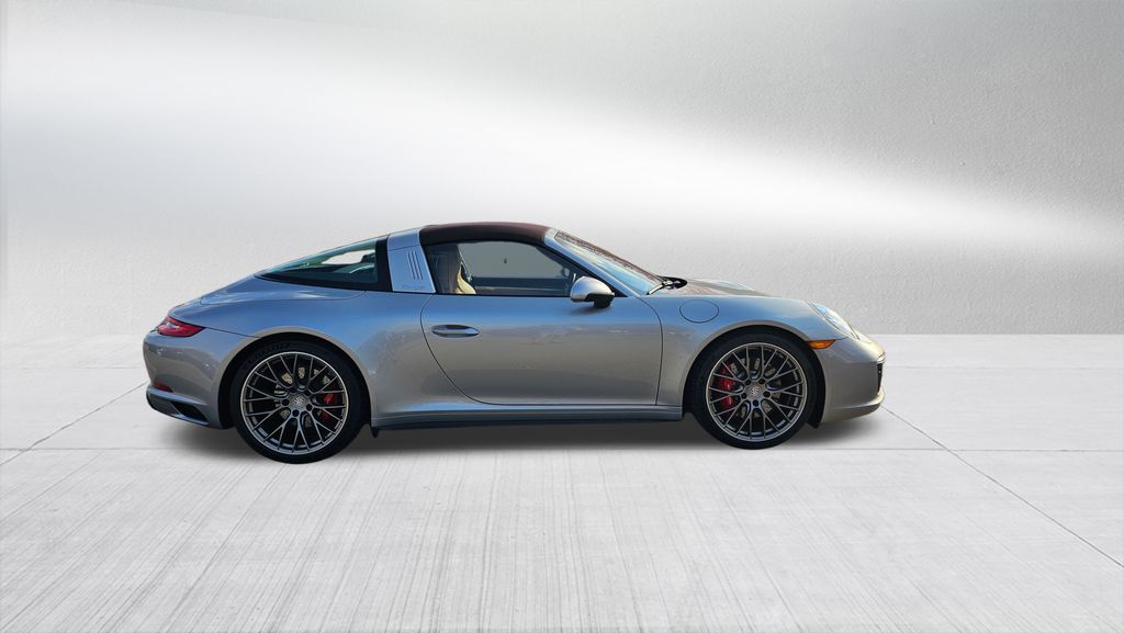 2019 Porsche 911 Targa 4S 11