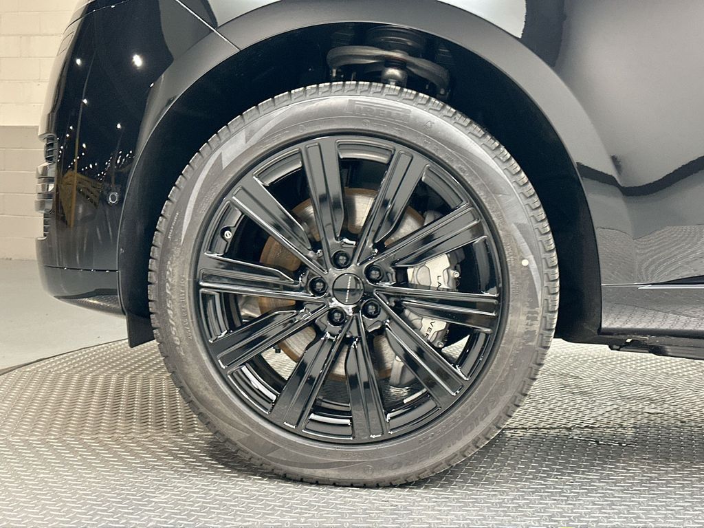 Thumbnail: 2026 Land Rover Range Rover - 13