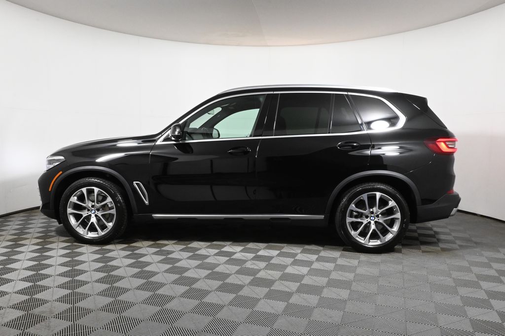 Thumbnail: 2023 BMW X5 - 2