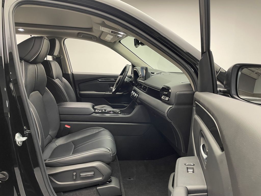 2025 Honda Pilot Elite 17