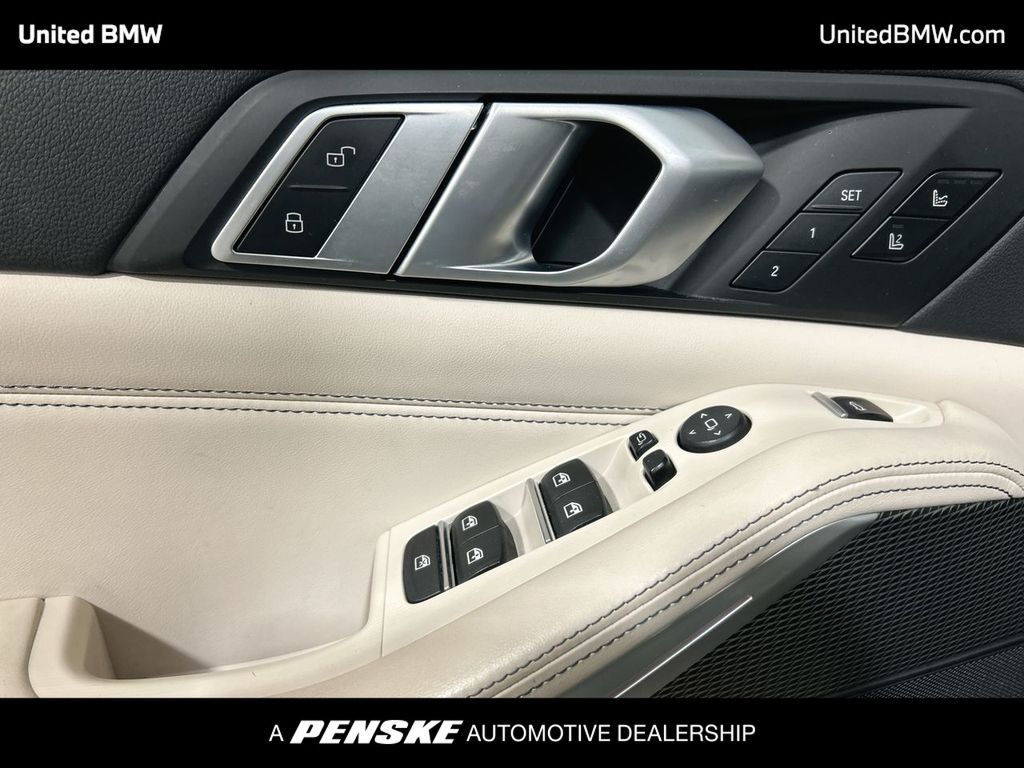 Thumbnail: 2022 BMW X5 - 11