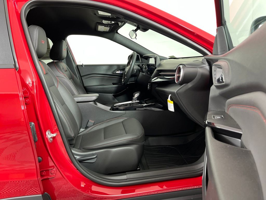Thumbnail: 2026 Chevrolet Trax - 8