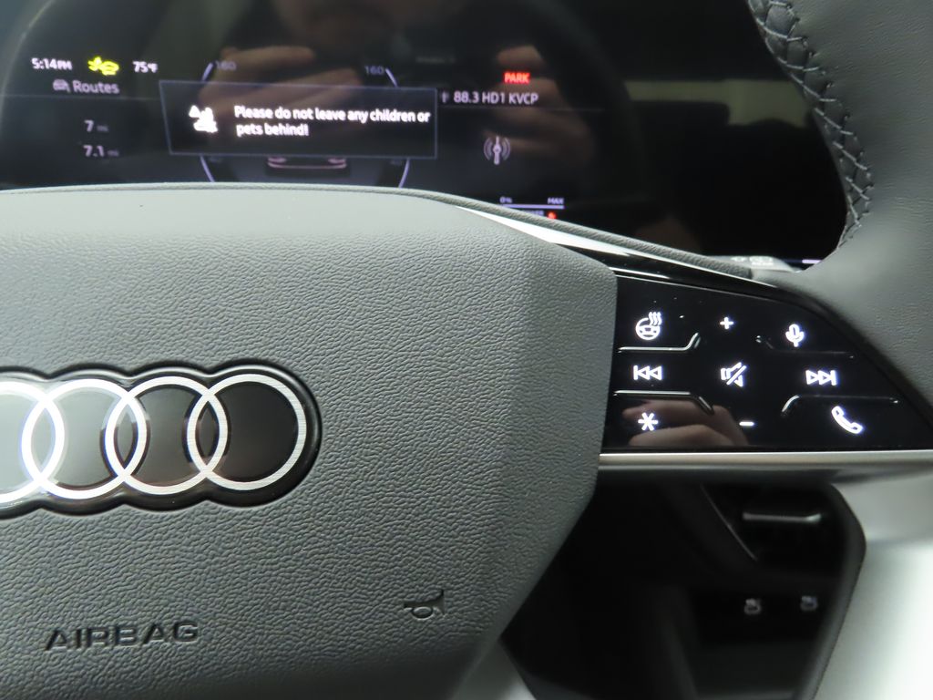 2025 Audi Q6 e-tron Premium 12