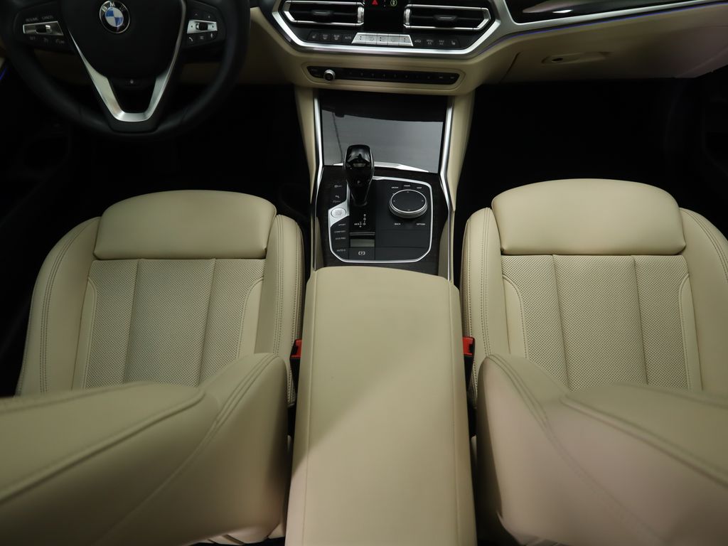 Thumbnail: 2022 BMW 3 Series - 17