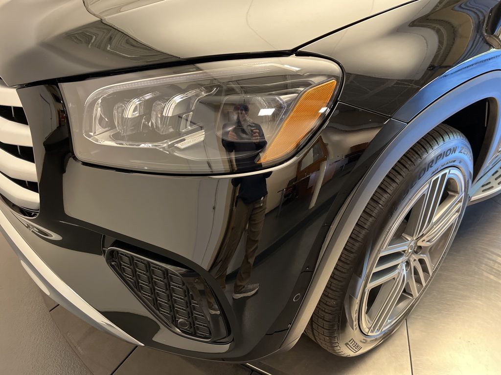 Thumbnail: 2026 Mercedes-Benz GLS - 9