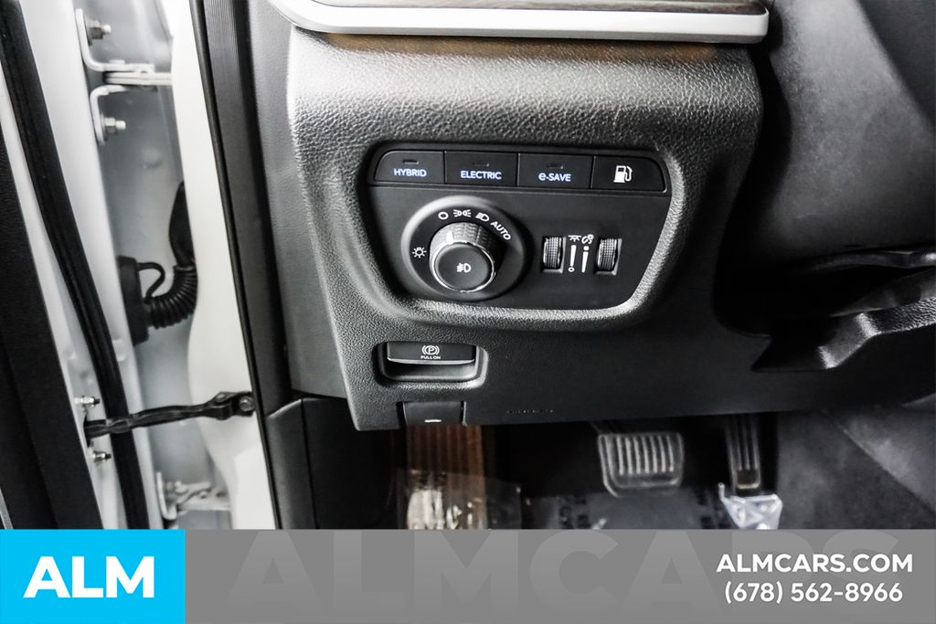 Used 2024 White Jeep 4xe image 37