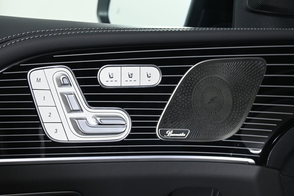 Thumbnail: 2026 Mercedes-Benz GLE - 25