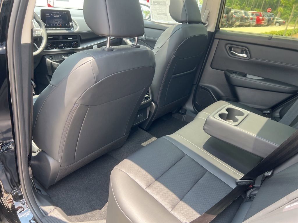 2025 Super Black Nissan Rogue SV FWD SUV
