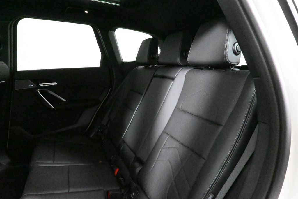 Thumbnail: 2026 BMW X1 - 4