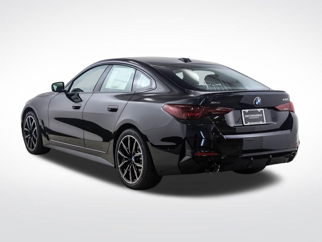 Thumbnail: 2026 BMW 4 Series - 3