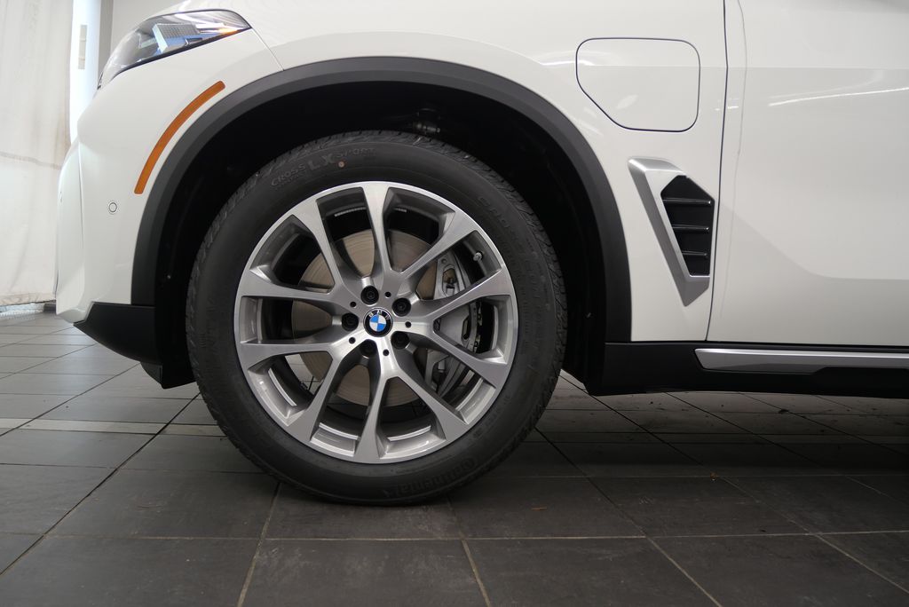 2025 BMW X5 xDrive50e 3