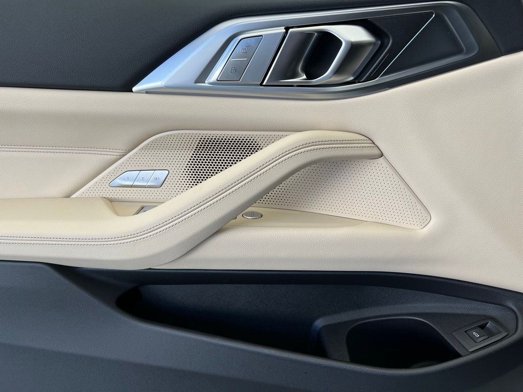 Thumbnail: 2026 BMW 4 Series - 26